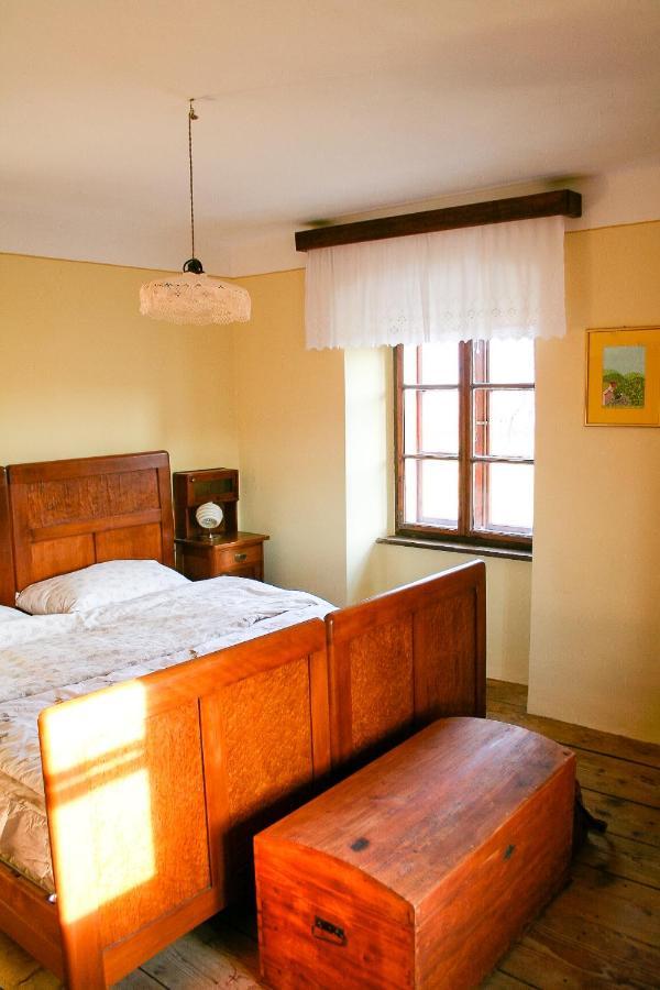 A Lovely House In Valley Vipava